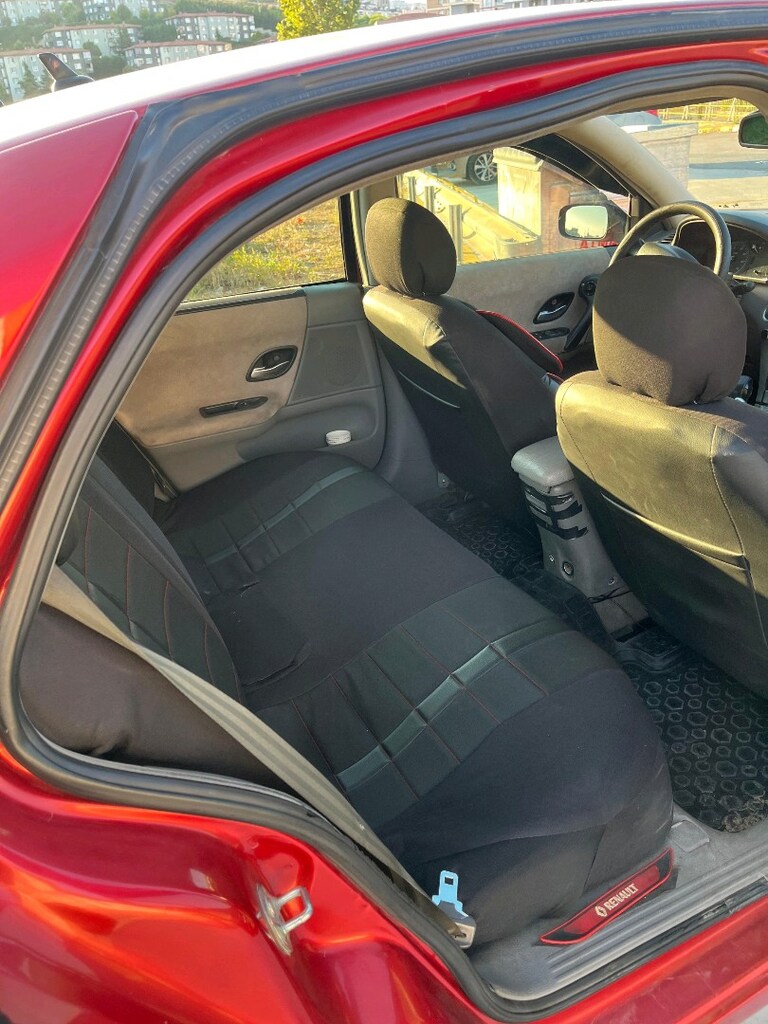 2003 laguna2 1.6 16 valf aciliyet durumu var - 4