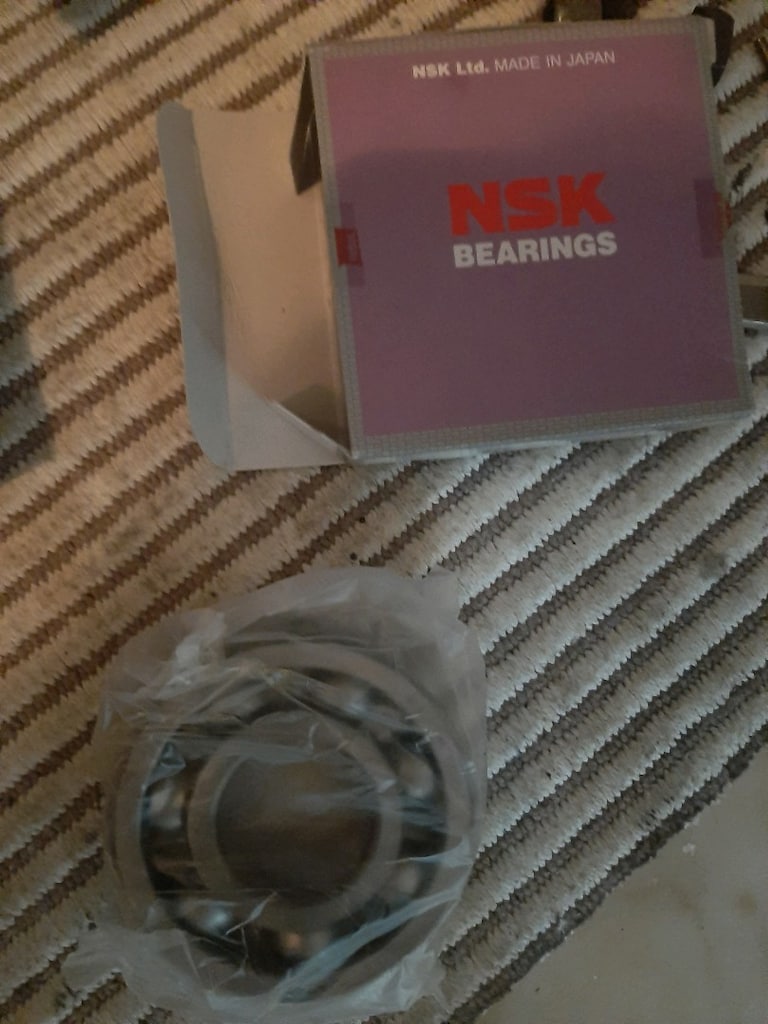 Sıfır NSK 63/28 Rulman 28x68x18 - 3