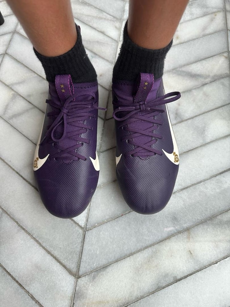 Nike krampon ayakkabı