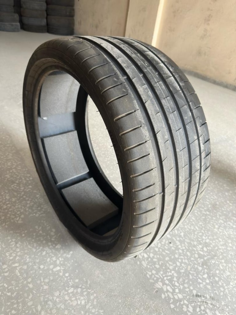 285/30R21 Pirelli P Zero Pncs 2025 1 adet - 2