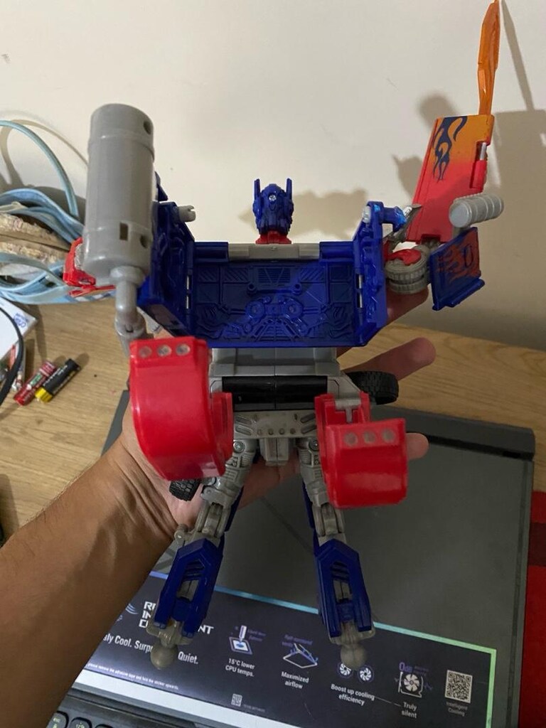 Transformers Optimus Prime Sesli Işıklı - 4