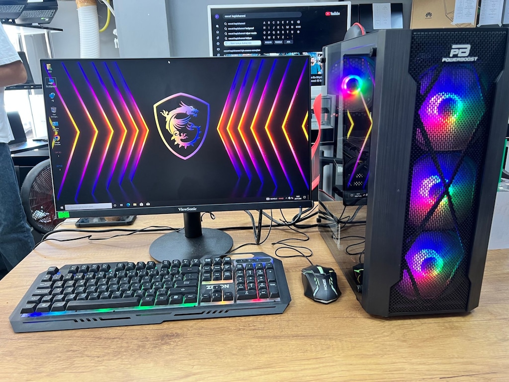 MASAÜSTÜ BİLGİSAYAR RYZEN 5 5600G RX5700XT 16 GB 512 GB MONİTÖR - 2