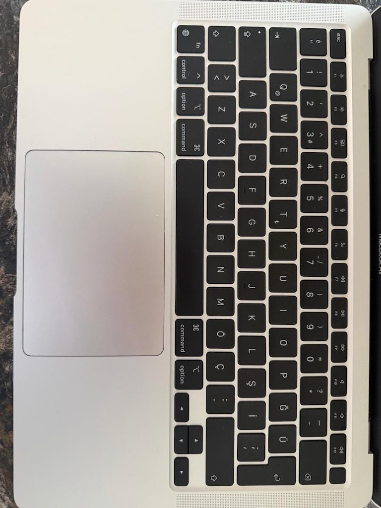 MACBOOK AIR 13 inc - 4