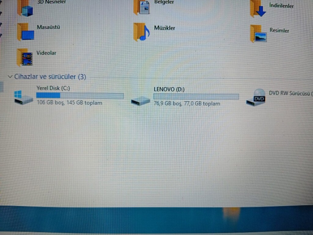 Lenovo IdeaPad Y500 laptop - 12