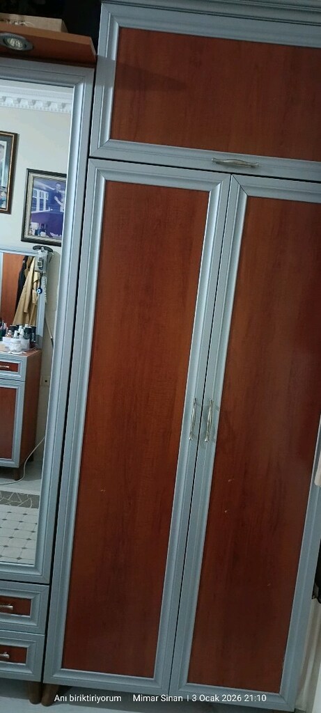 6 kapılı gardrop , aynalı makyaj masası ve komodin - 7