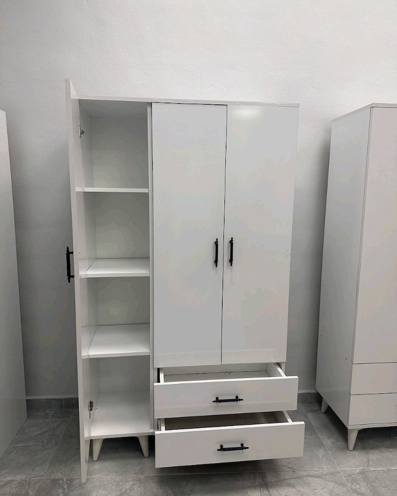 3 KAPILI BEYAZ DOLAP - 2