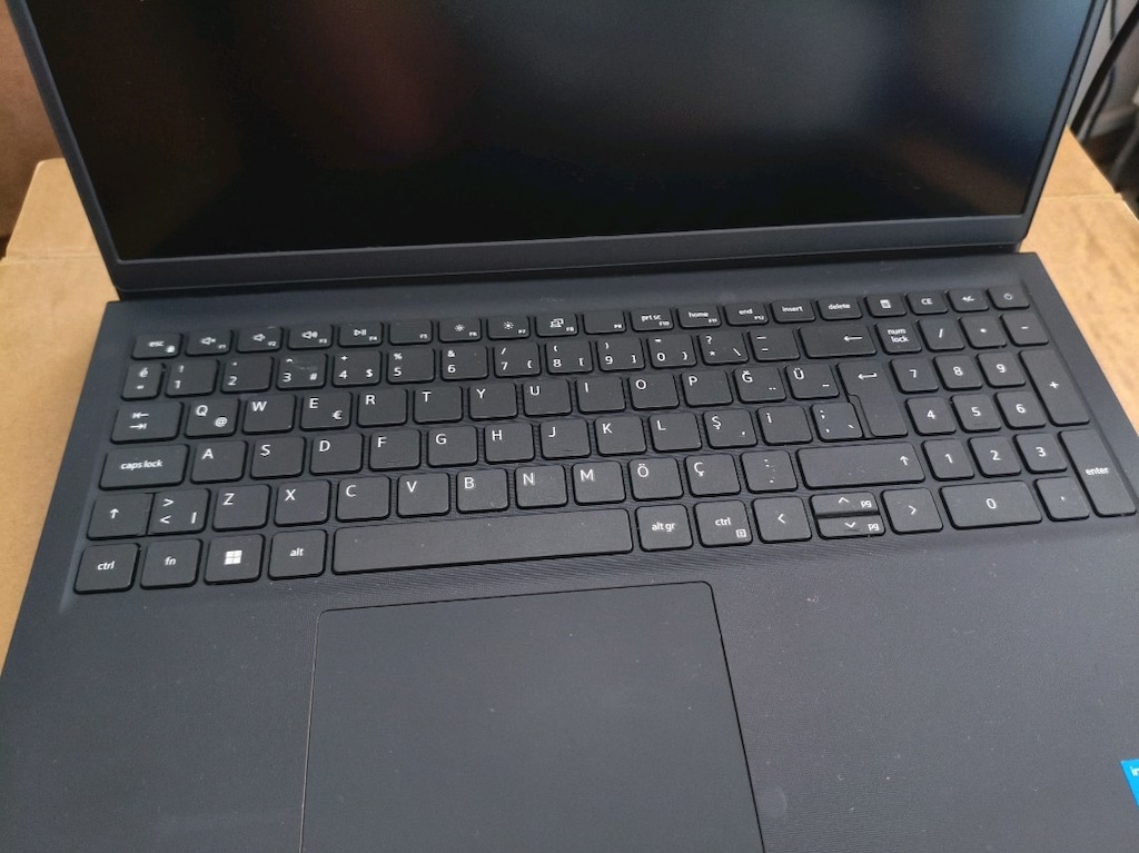 dell vostro 3520 laptop - 7