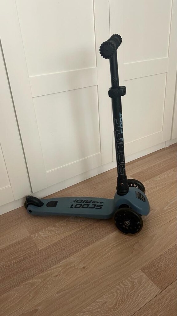 Scoot&Ride Işıklı Scooter - 4
