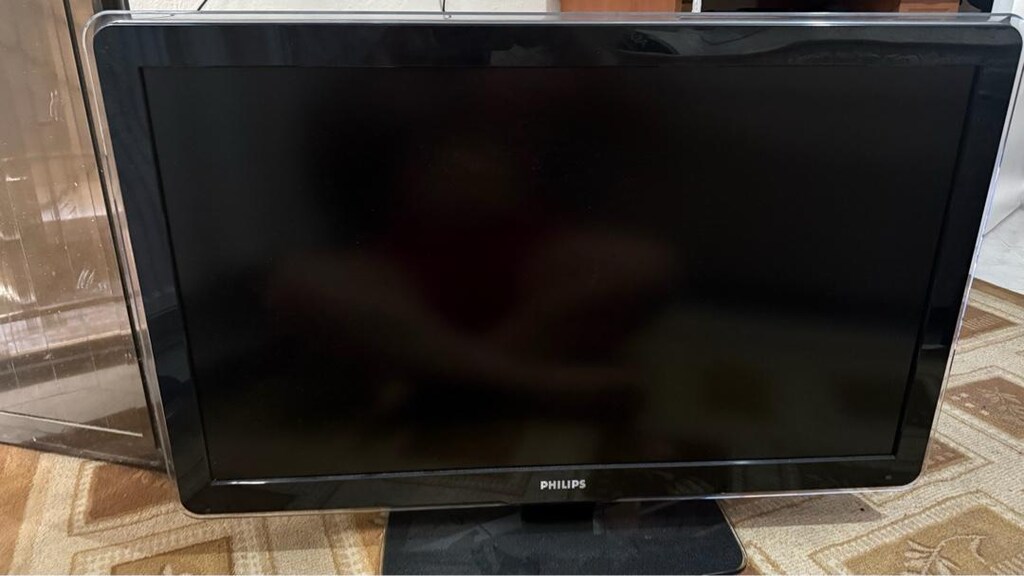 philips led tv 42 inç 109 ekran temiz - 2