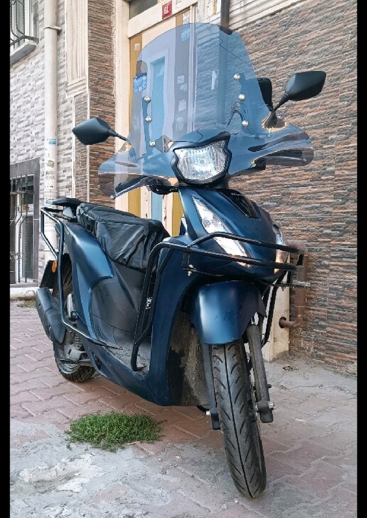 HONDA DIO - 6