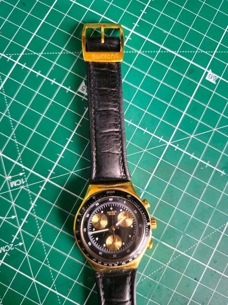 Swatch irony Gold finger 007 kronograf saat - 3