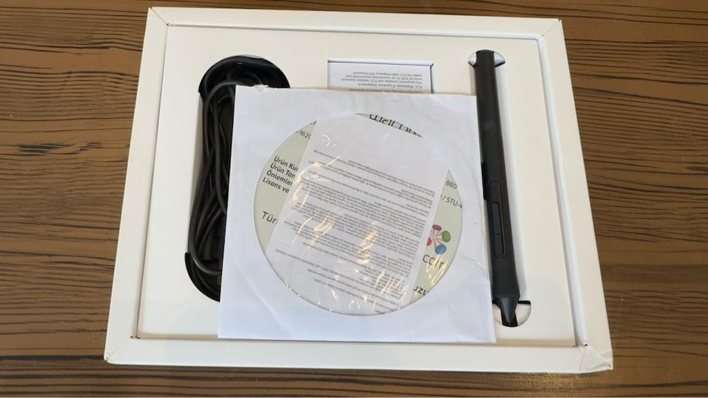 Wacom Intuos Small Bluetooth CTL-4100WL – Kutulu, Çok Az Kullanılmış - 2