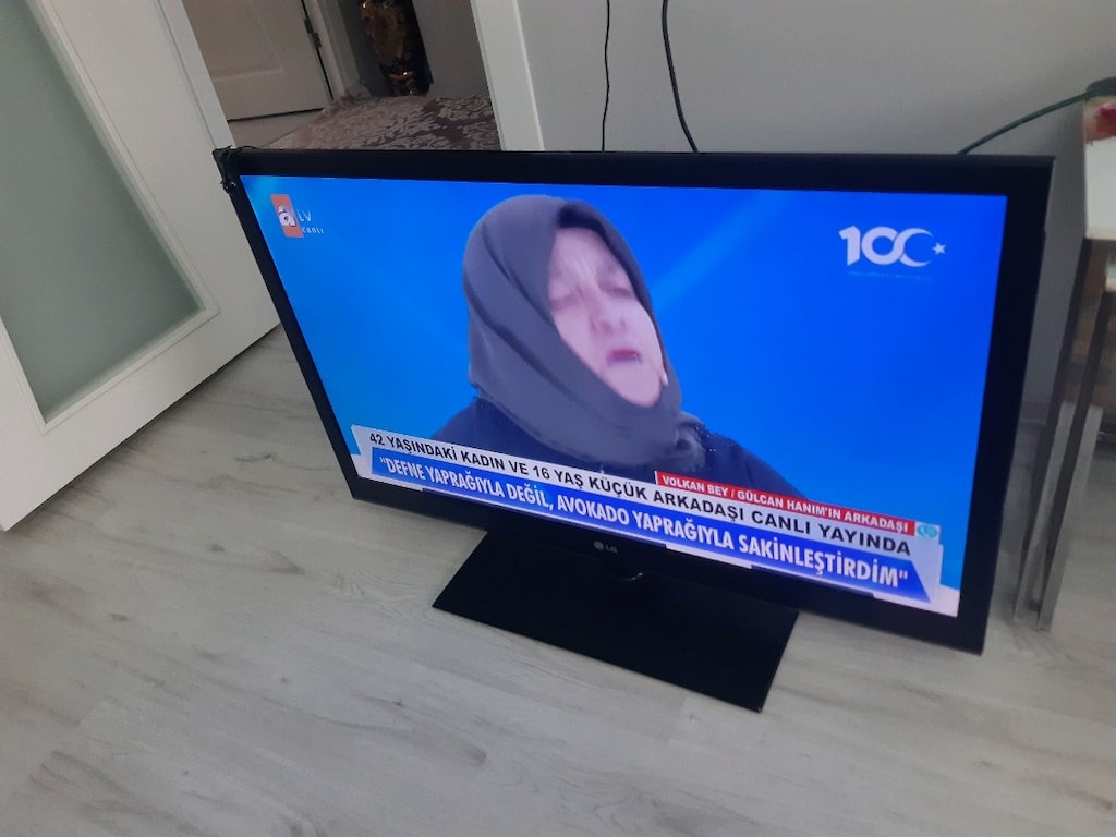 Lg 42 inç 106 ekran led tv - 10