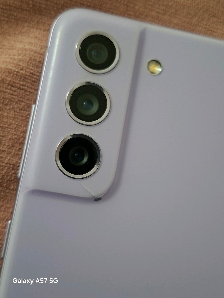 Samsung S21 FE - 7
