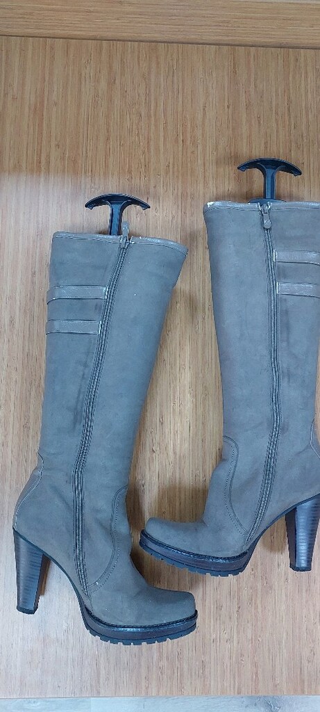 Gri Süet Orta Boy Çizme — görsel 5/6