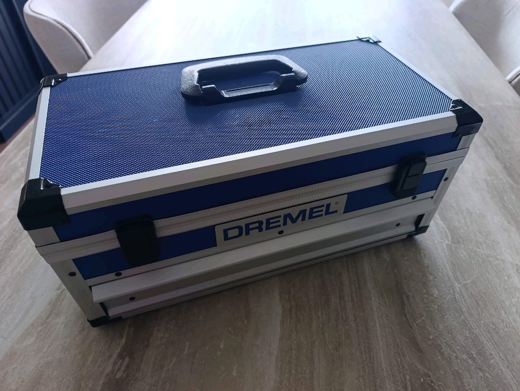 Dremel 4250 (4250-6/128) Yüksek Performans Kablolu Çok Amaçlı El Motor - 6