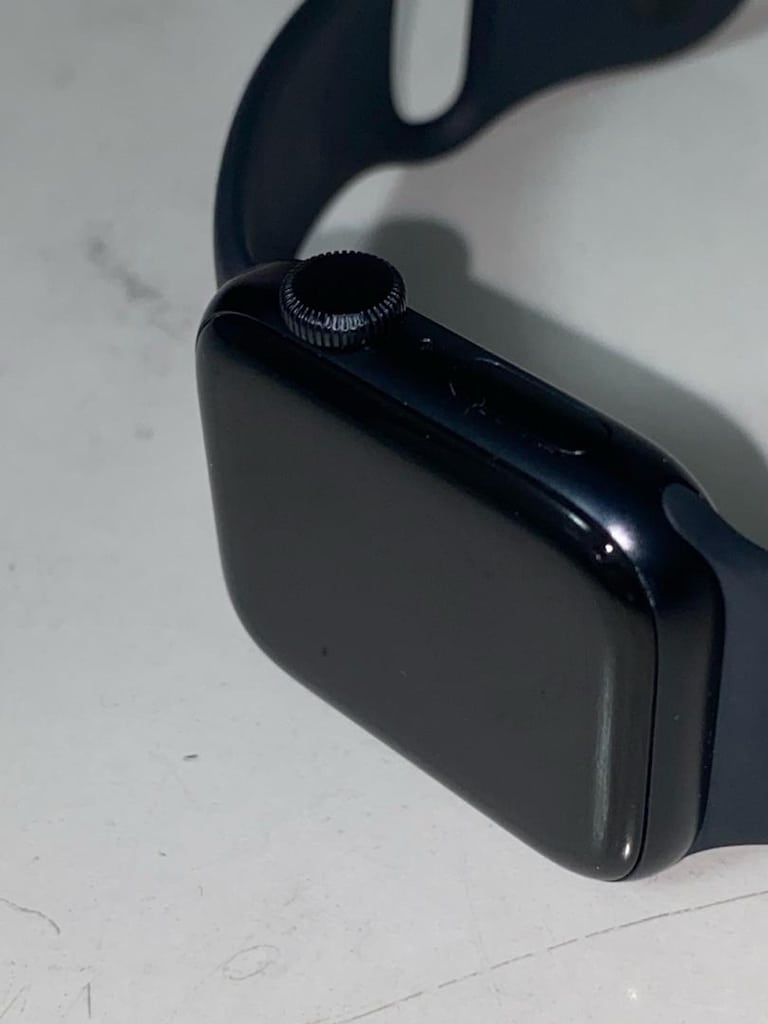 Apple Watch SE 3.nesil - 13