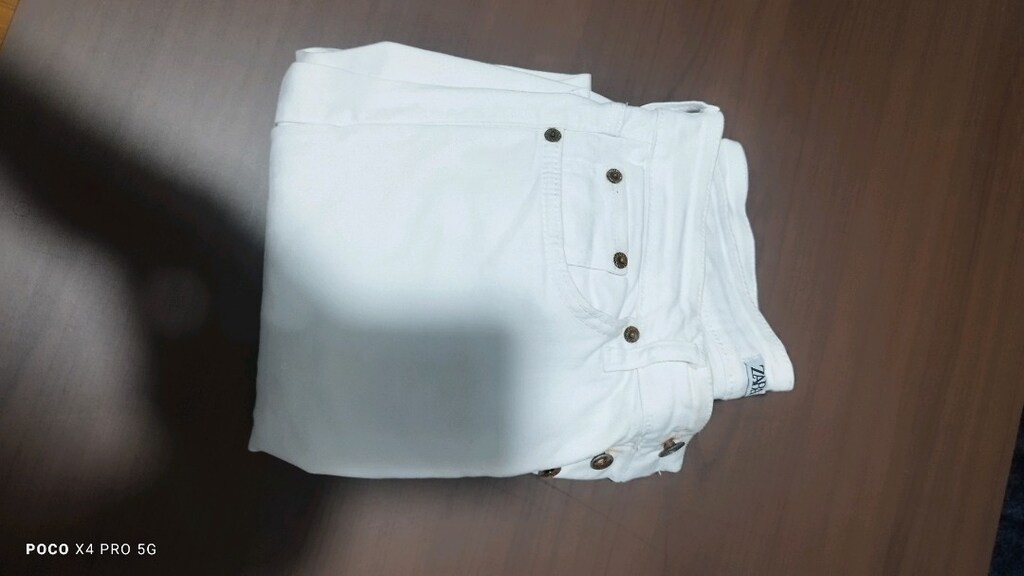 #Zara  likralı jeans pantolon.Düğme pas lekeleri var. - 6