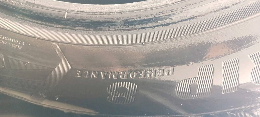 215/60/17 Goodyear ultra grip 8 96h sıfır tadinda Kışlık - 6