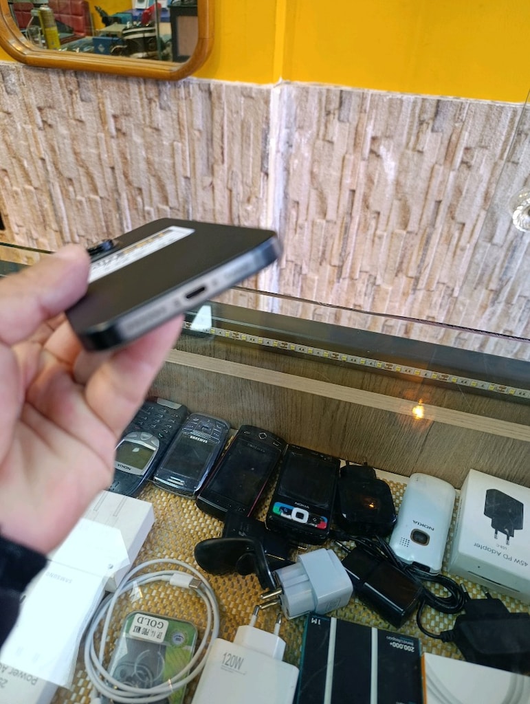 iPhone 16 pro max YD 256 GB - 2