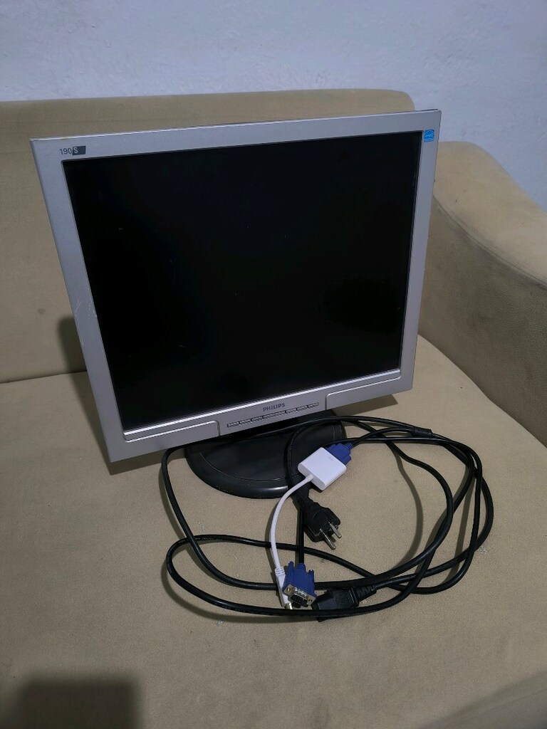 Tertemiz. Philips marka 60HZ monitör. 190S büyüklük - 5