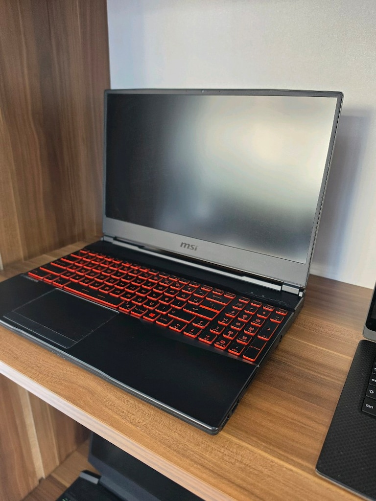 Msi Gaming Laptop Rtx 2060 i7 Laptop - 2