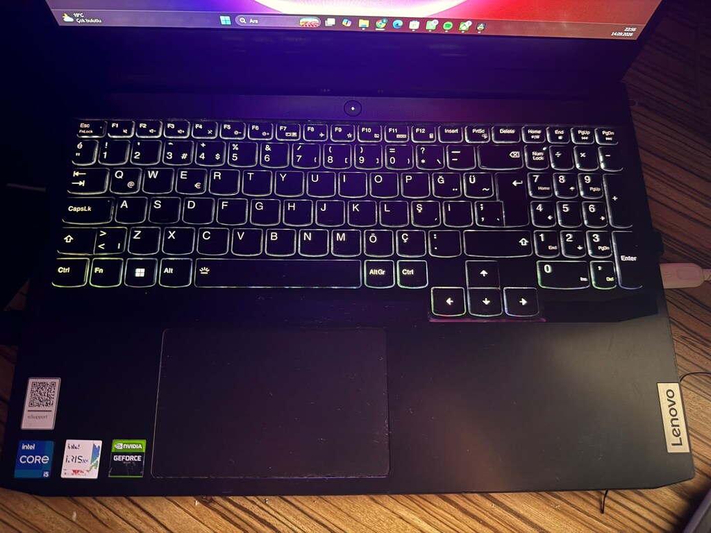 Temiz, Az Kullanılmış Lenovo IdeaPad Gaming 3 (RTX 3050 Ti / 15IHU6) - 2