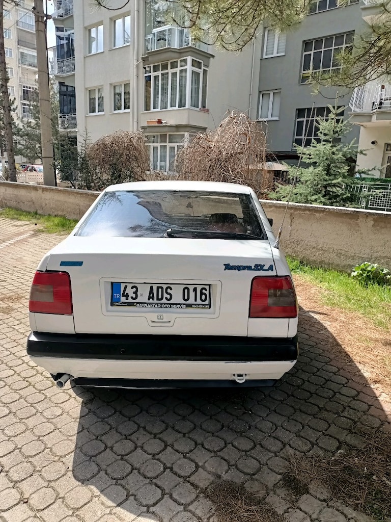 Beyaz Fiat Otomobil - 4