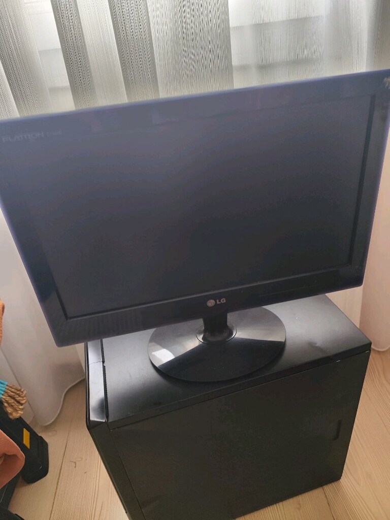 acil satılık Monitör ve Bilğisayar - 2