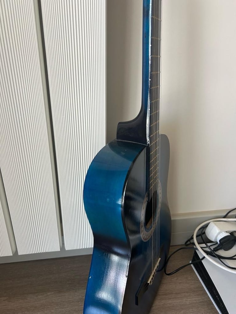 temiz kullanılmamış gitar - 3