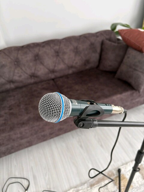 Gitar amfisi Ve mikrofon