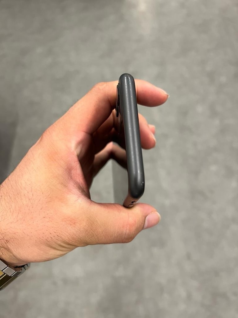 iPhone 11 64 GB % 83 Türkiye Cihazı Hatasız - 7