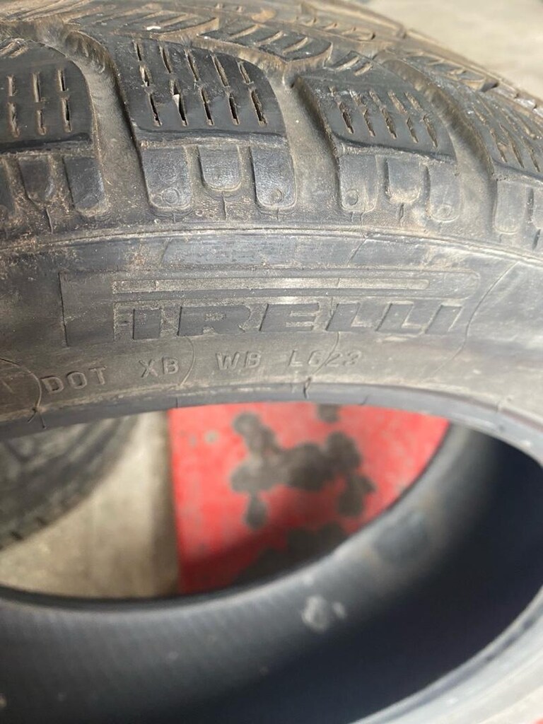 235 45 18 PIRELLI - 3