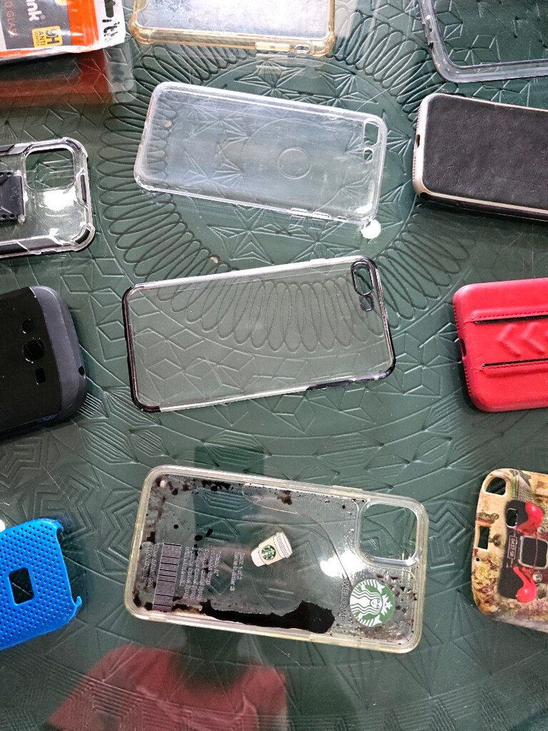 çeşitli telefon kılıfları - 4