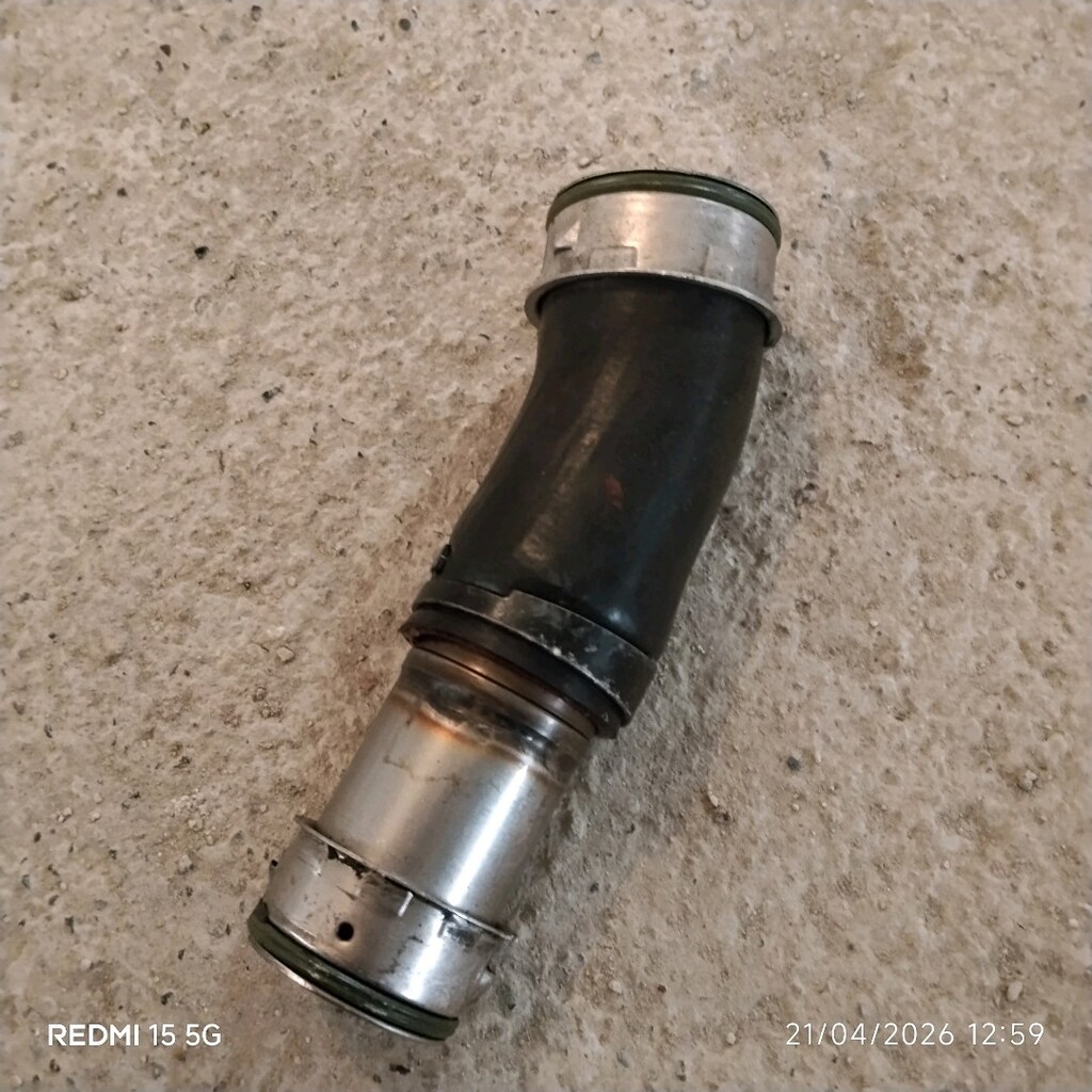 Transporter t5 turbo hortumu orjinal parça - 2