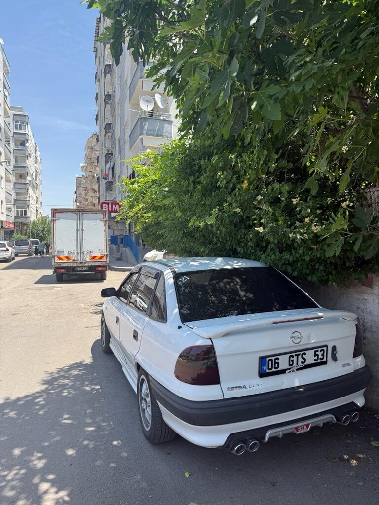 OPEL ASTRA - 3