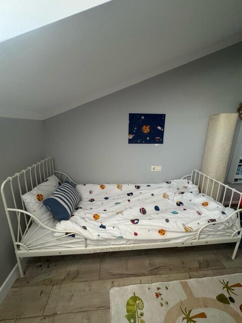 ikea çocuk karyolası ve yatağı