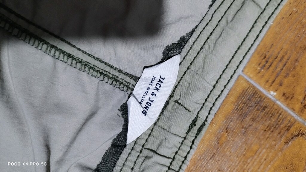 #Jack&Jones Şık şort..Eni çekilince 55 Boyu 37 Paça eni 32 - 6