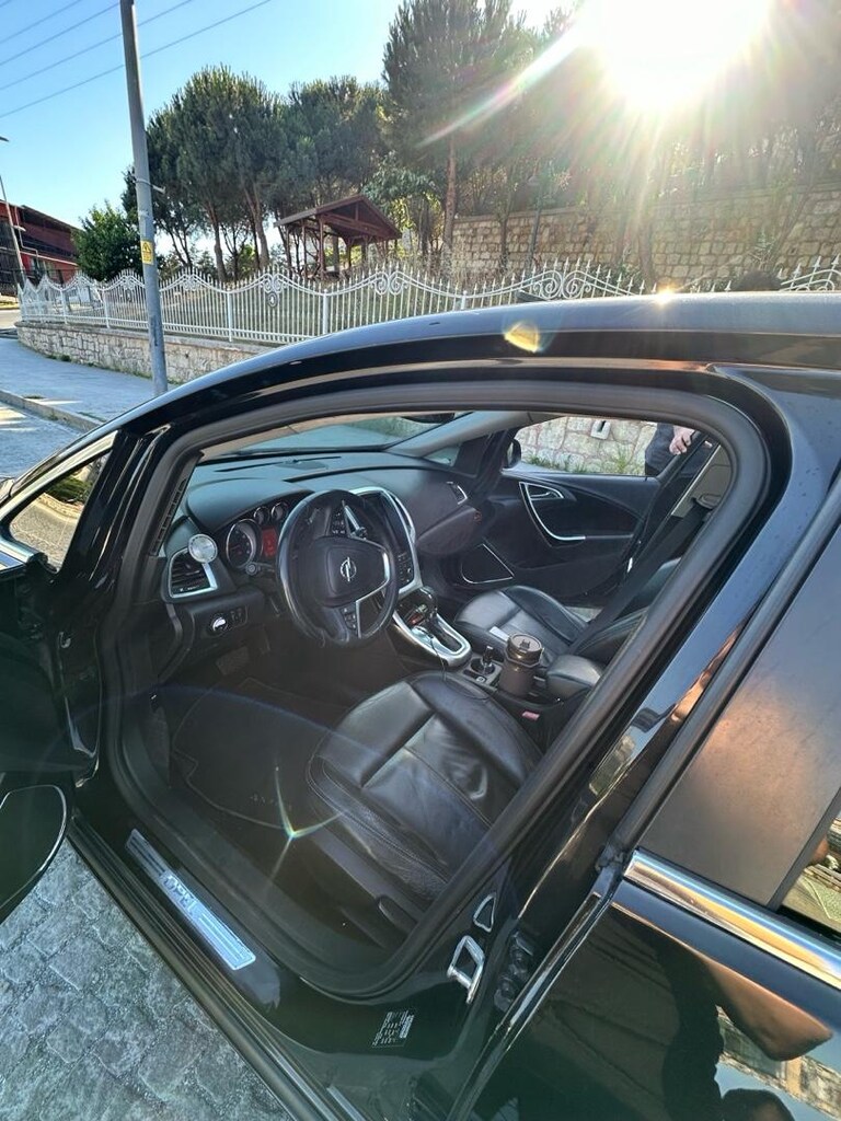 68.000 km \ sunrooflu / deri koltuk / özel paket - 12