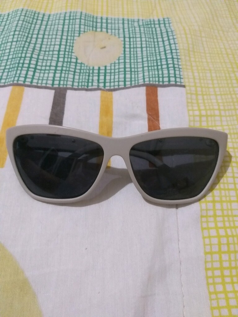 Staff 236 Ivory/Kemik rengi çerçeve ve füme cam Optik Güneş Gözlüğü