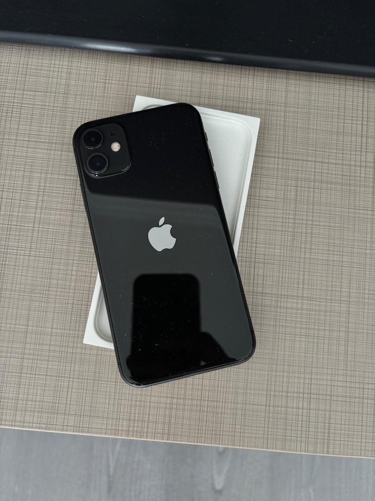 iphone 11 64gb - 2