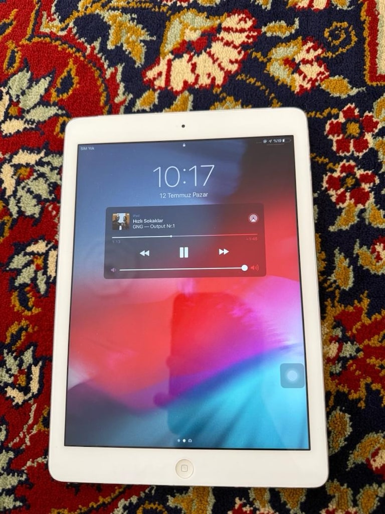 Ipad air 1 64 GB TERTEMİZ HER ŞEYİ ÇALIŞIYOR