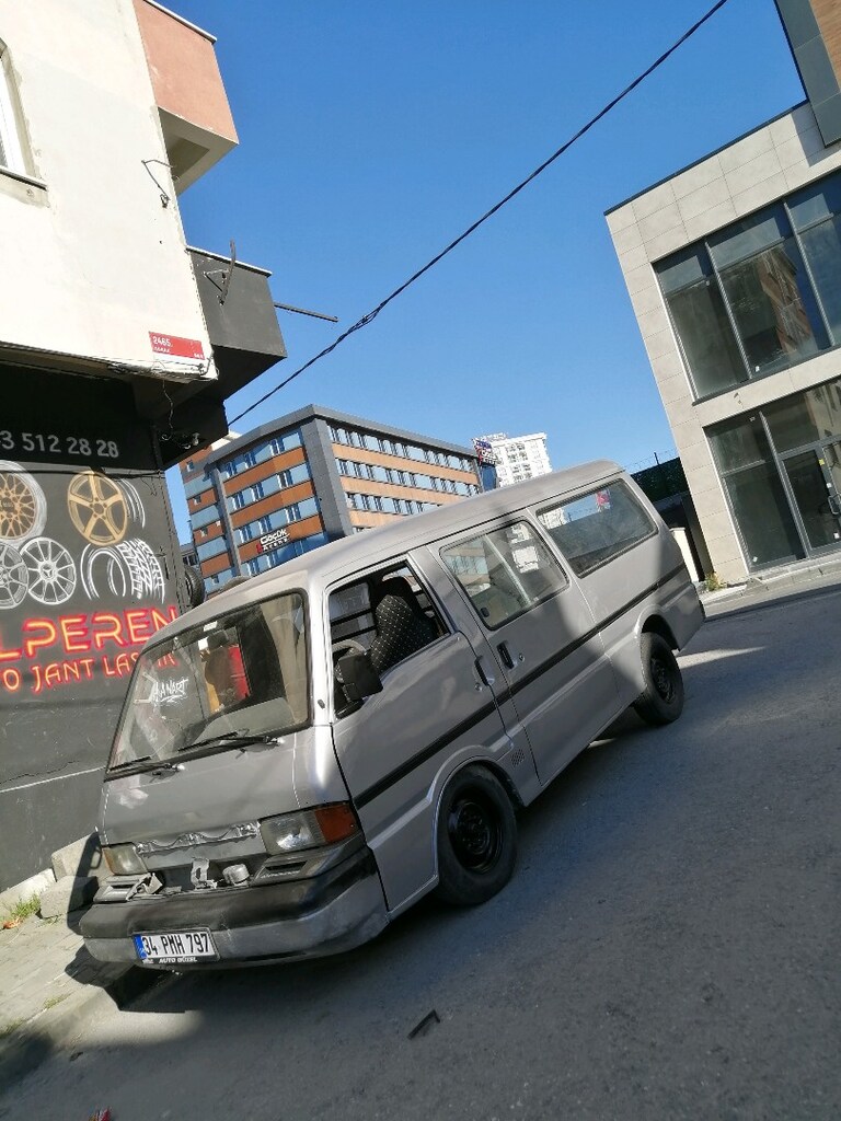 Mazda e2200 ön tampon 1996-2000 - 7