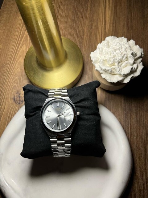 Tissot gümüş kadran erkek saat