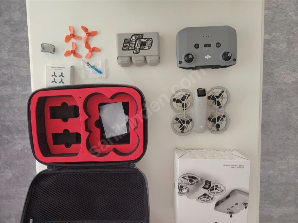 DJI Neo Fly More Combo - 2