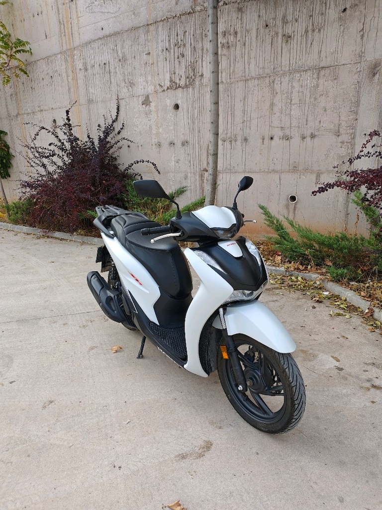 2700 km de HONDA SH 125 - 6