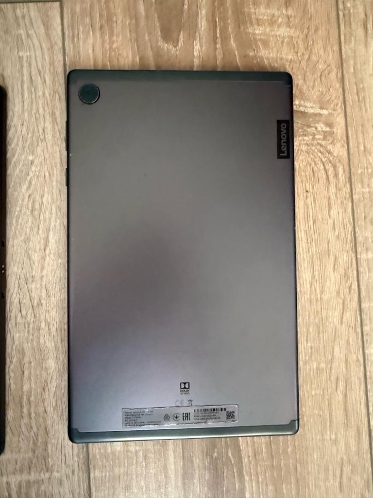 Lenovo M10 - 5