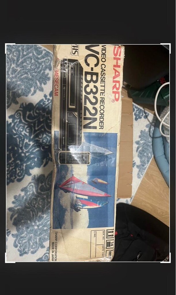 Sharp VHS cihaz ve 13 adet kaset - 5