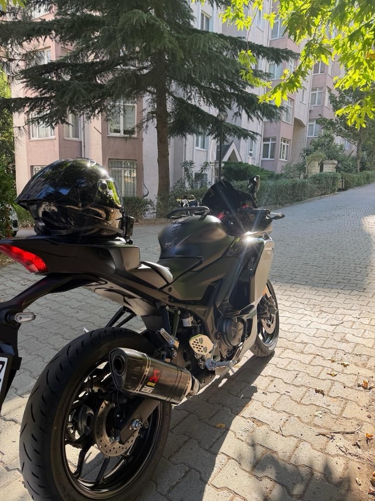 YAMAHA R25 ABS 2025 - 4