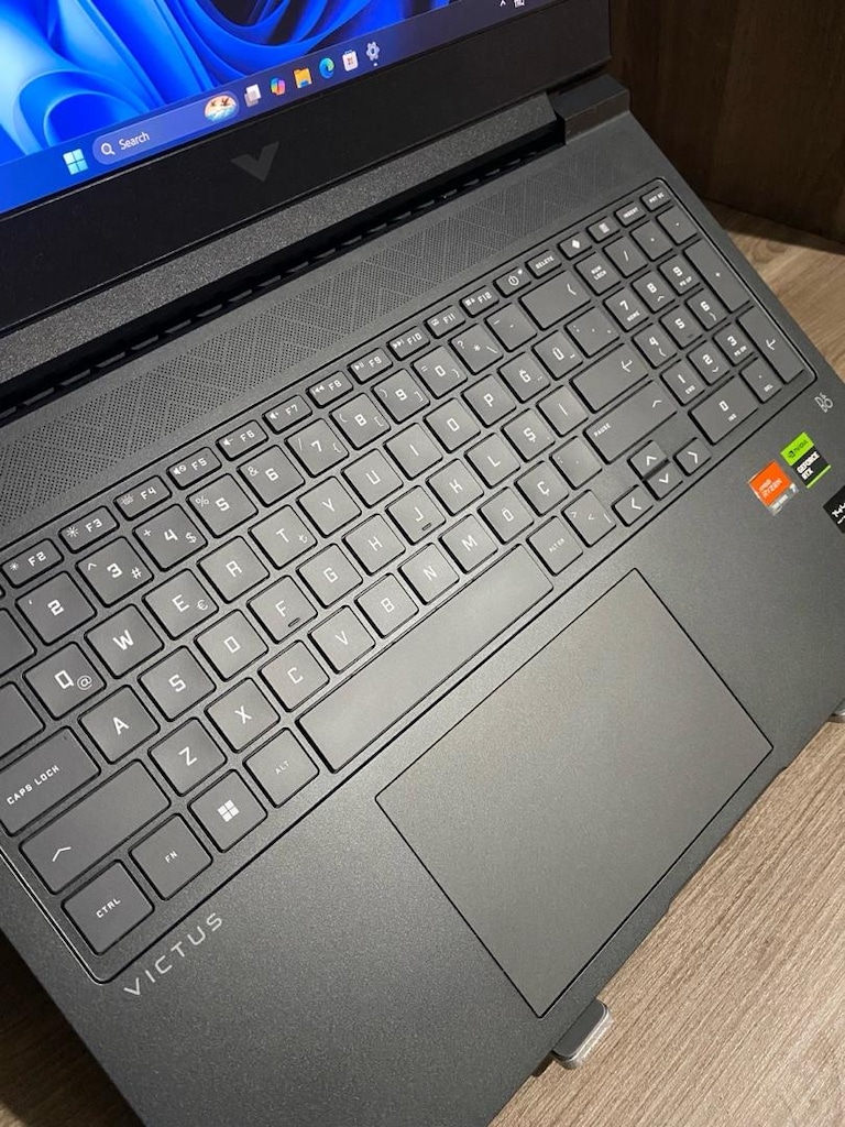 HATASIZ 4070 HP VİCTUS GAMİNG LAPTOP - 3